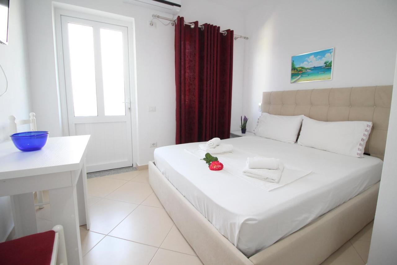 Emerald Inn Ksamil Ngoại thất bức ảnh