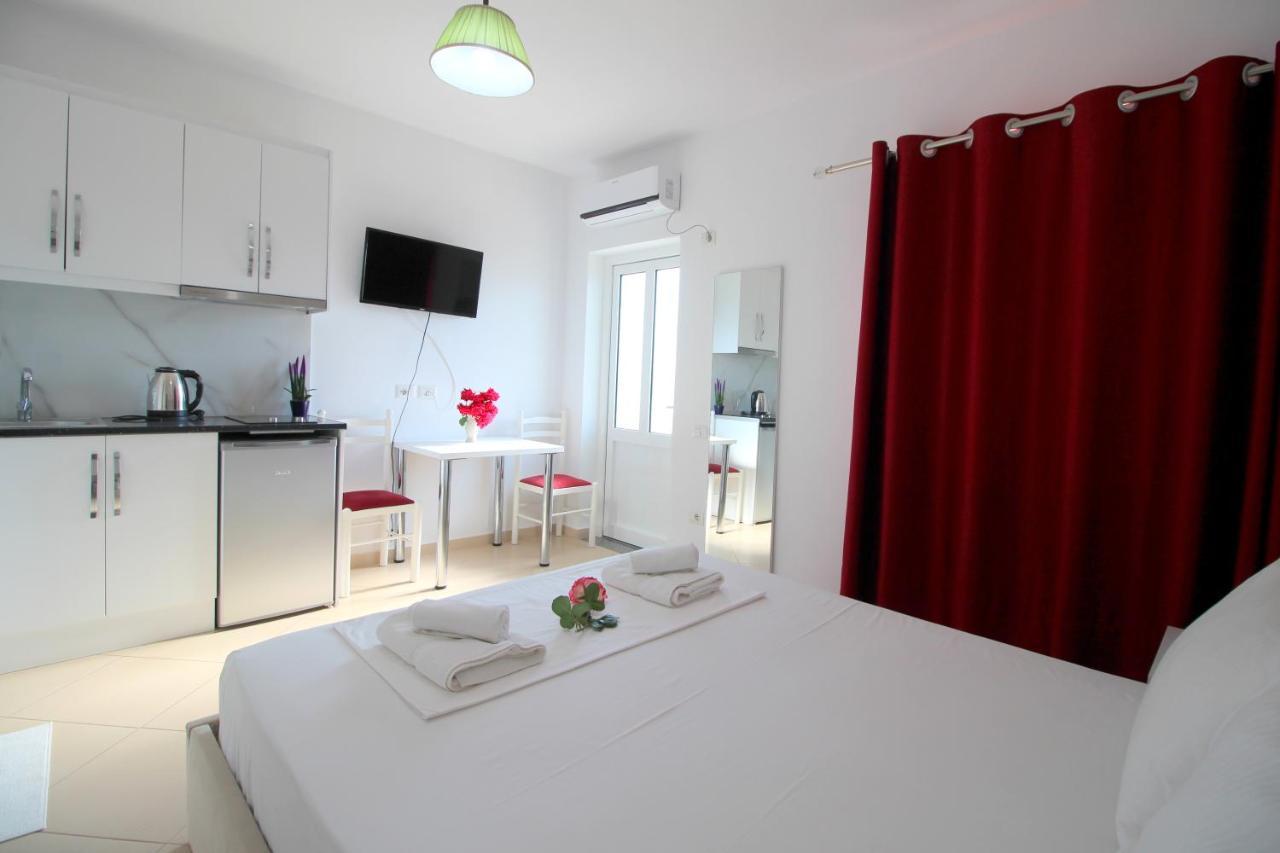 Emerald Inn Ksamil Ngoại thất bức ảnh