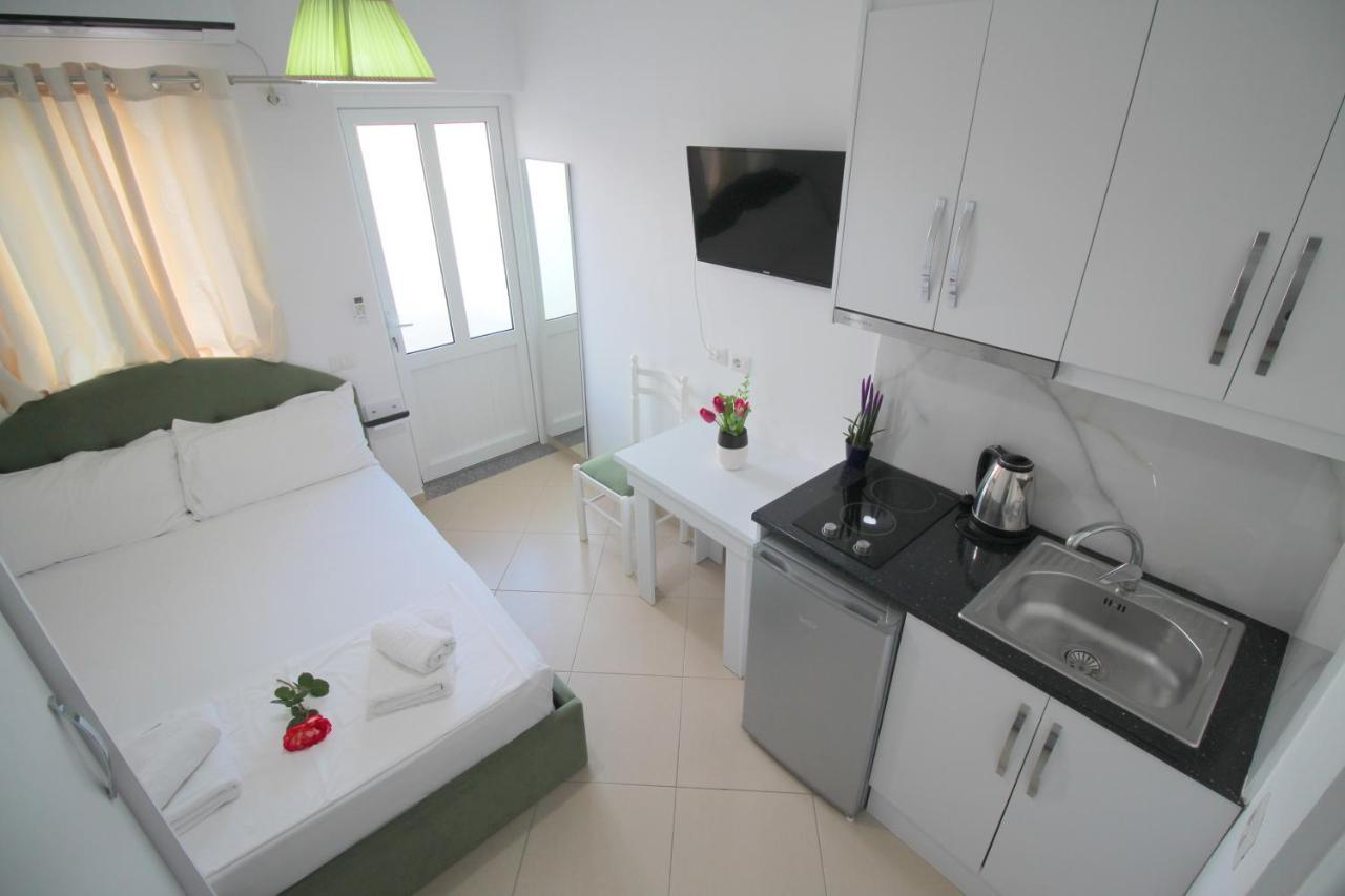 Emerald Inn Ksamil Ngoại thất bức ảnh