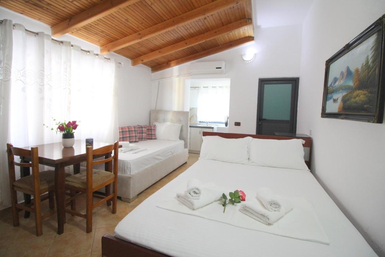 Emerald Inn Ksamil Ngoại thất bức ảnh