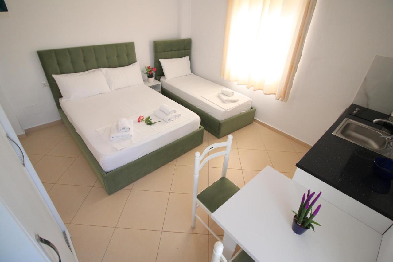 Emerald Inn Ksamil Ngoại thất bức ảnh