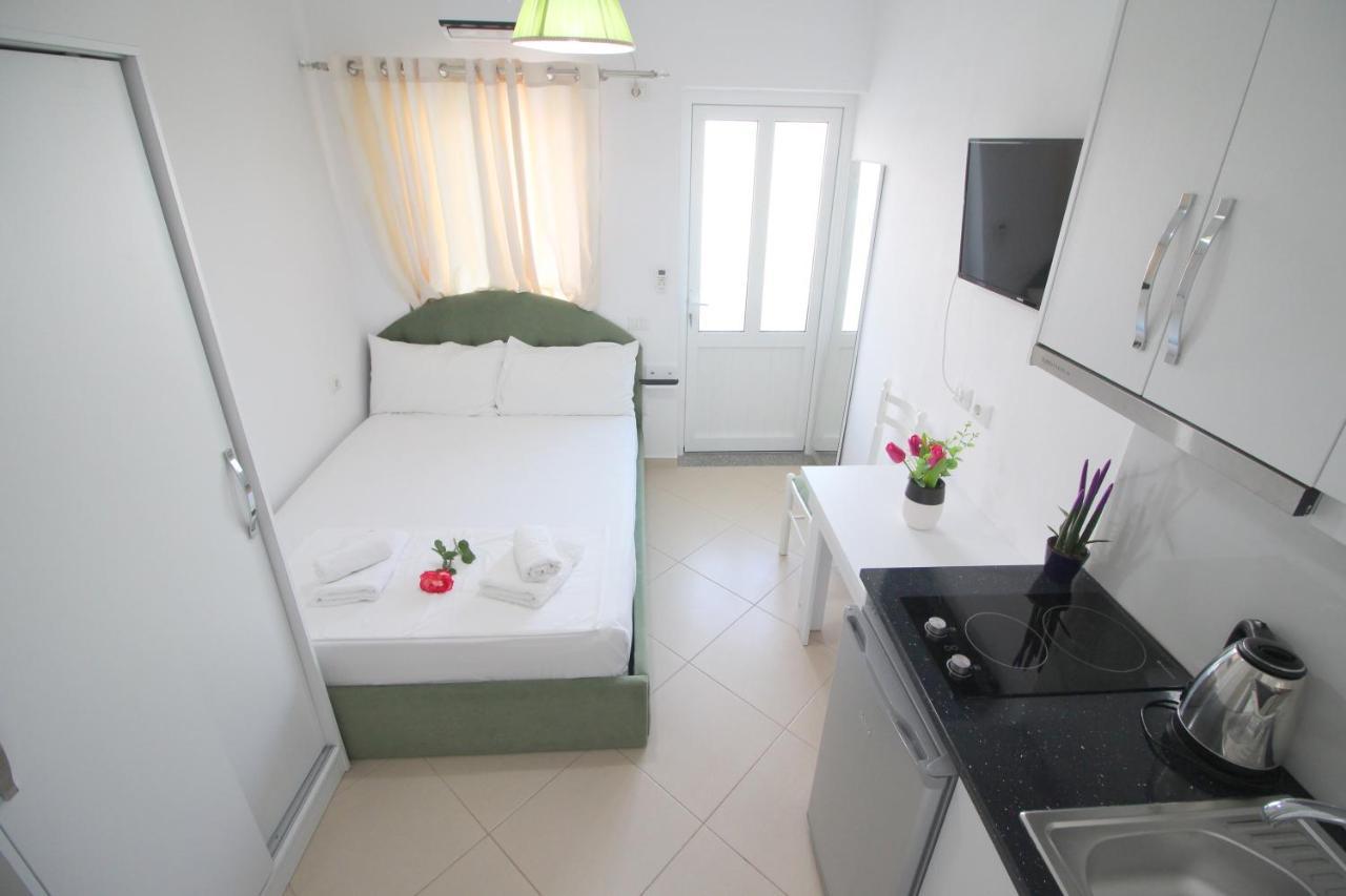 Emerald Inn Ksamil Ngoại thất bức ảnh