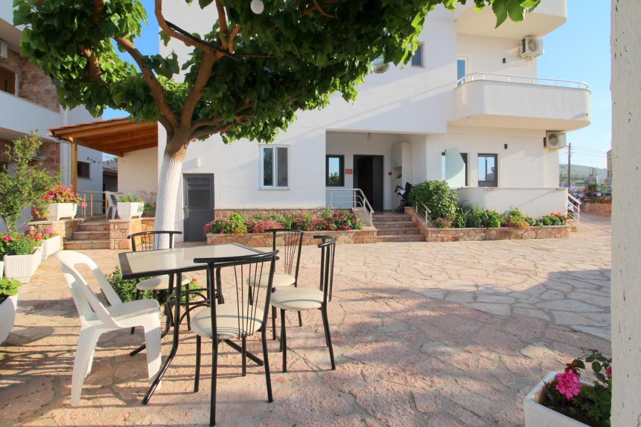 Emerald Inn Ksamil Ngoại thất bức ảnh
