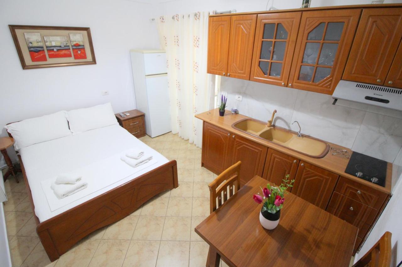 Emerald Inn Ksamil Ngoại thất bức ảnh